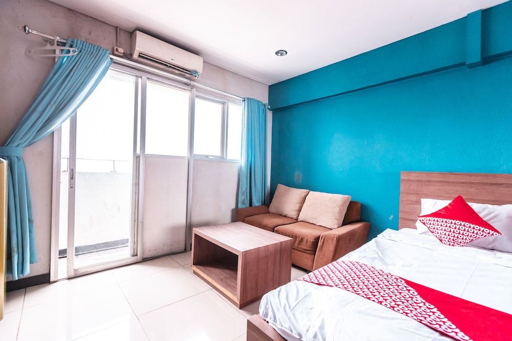 OYO 2122 Qubic Deluxe Double Room 4