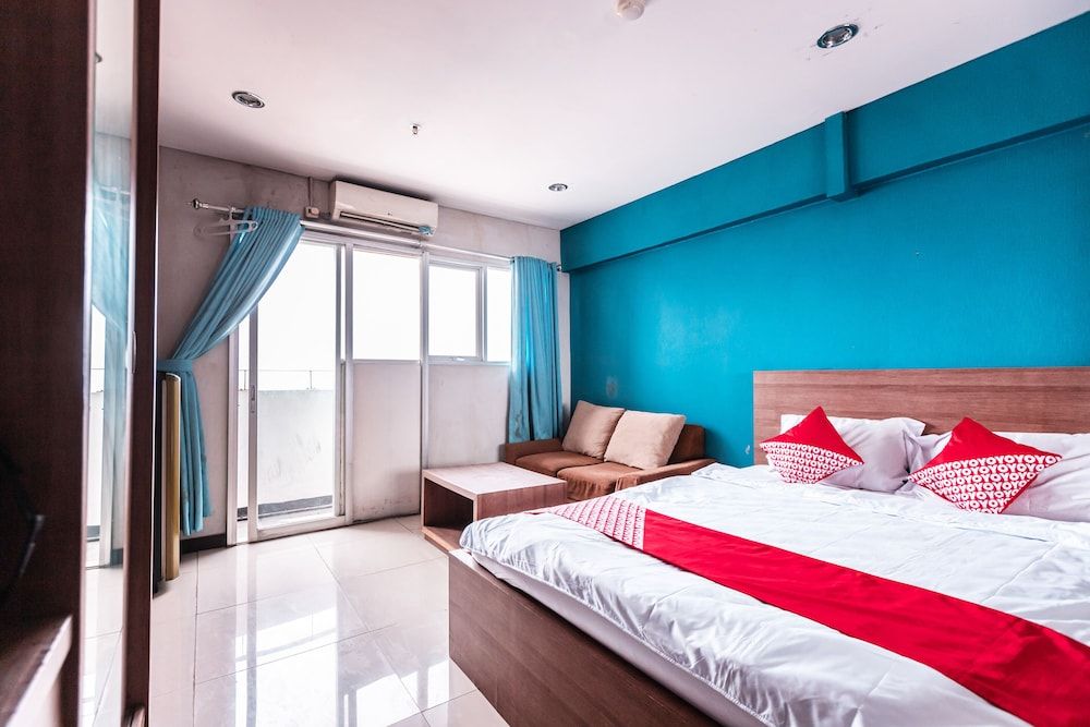 OYO 2122 Qubic Deluxe Double Room 5