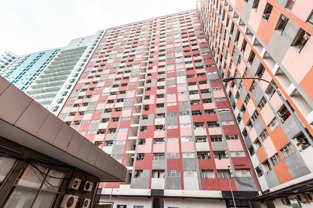 undefined OYO 2122 Qubic 3