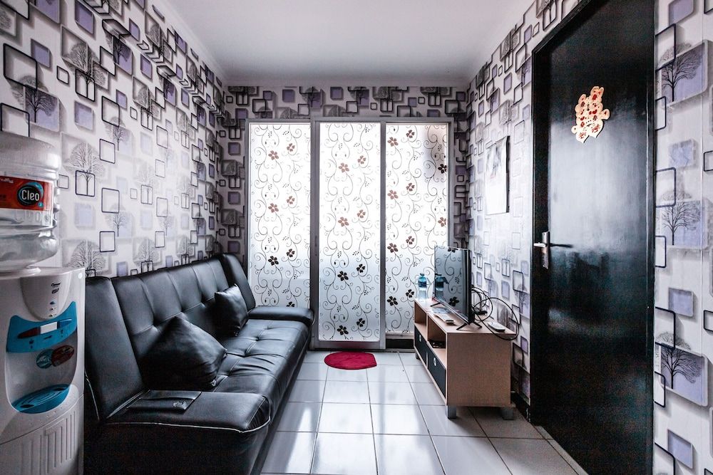 undefined OYO 2122 Qubic 7