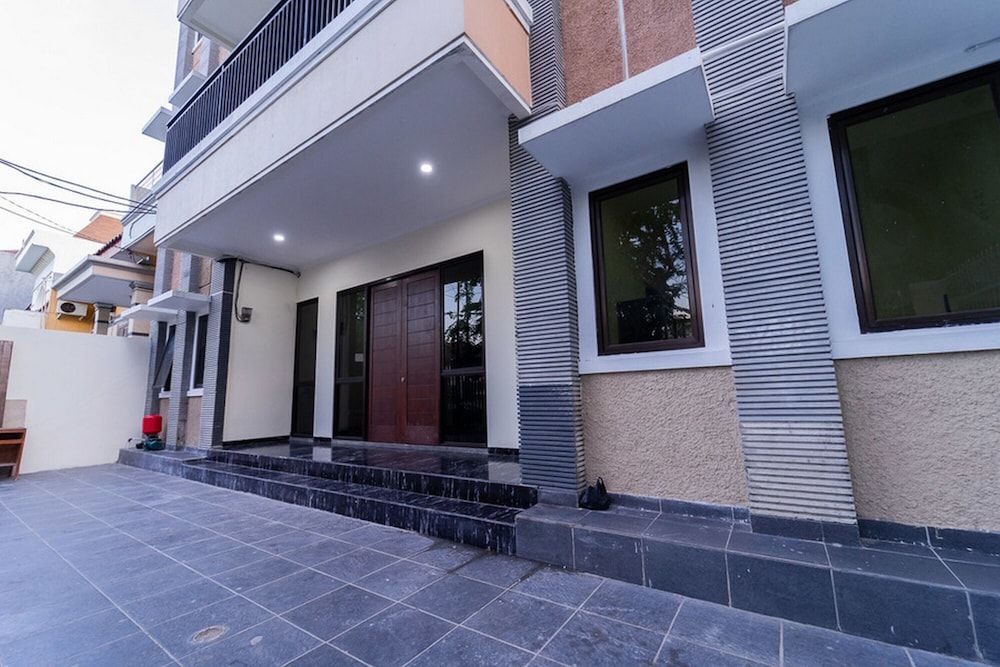 undefined KoolKost near Universitas Tarumanegara