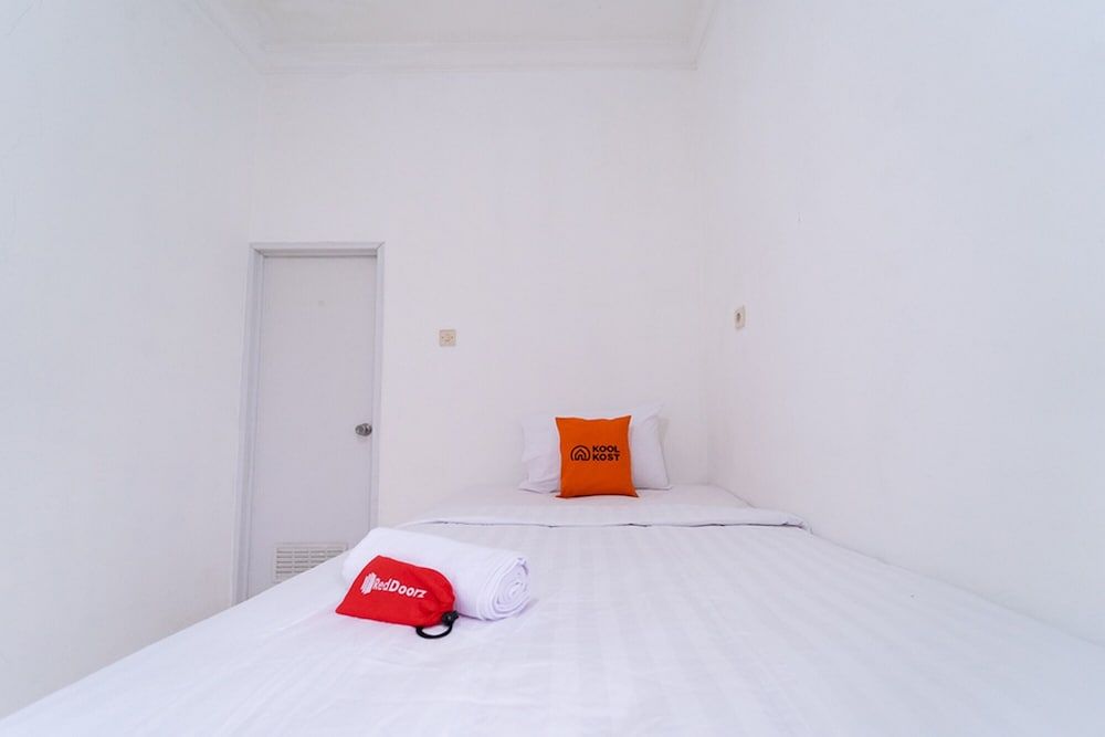 undefined KoolKost Syariah @ Cipete Raya 6