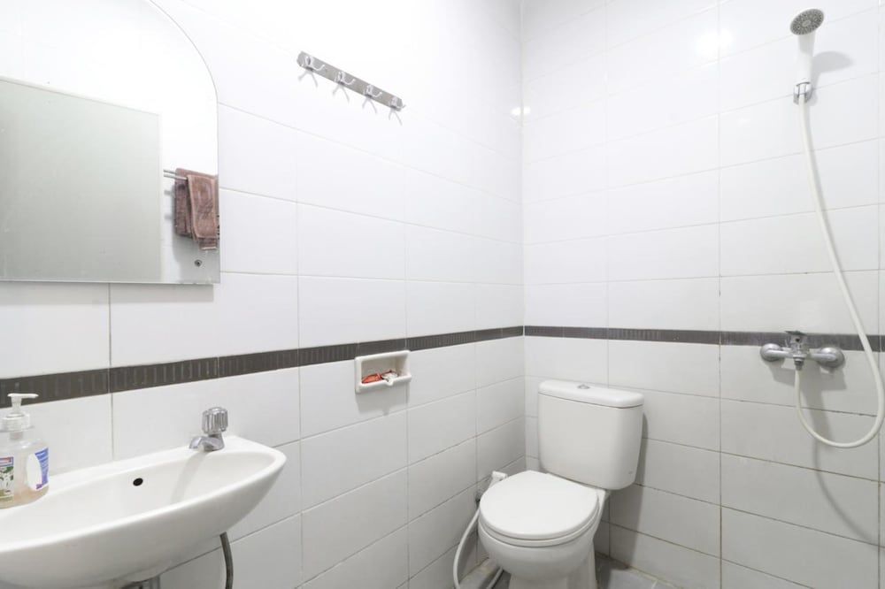 Hotel Gani Standard Room 9