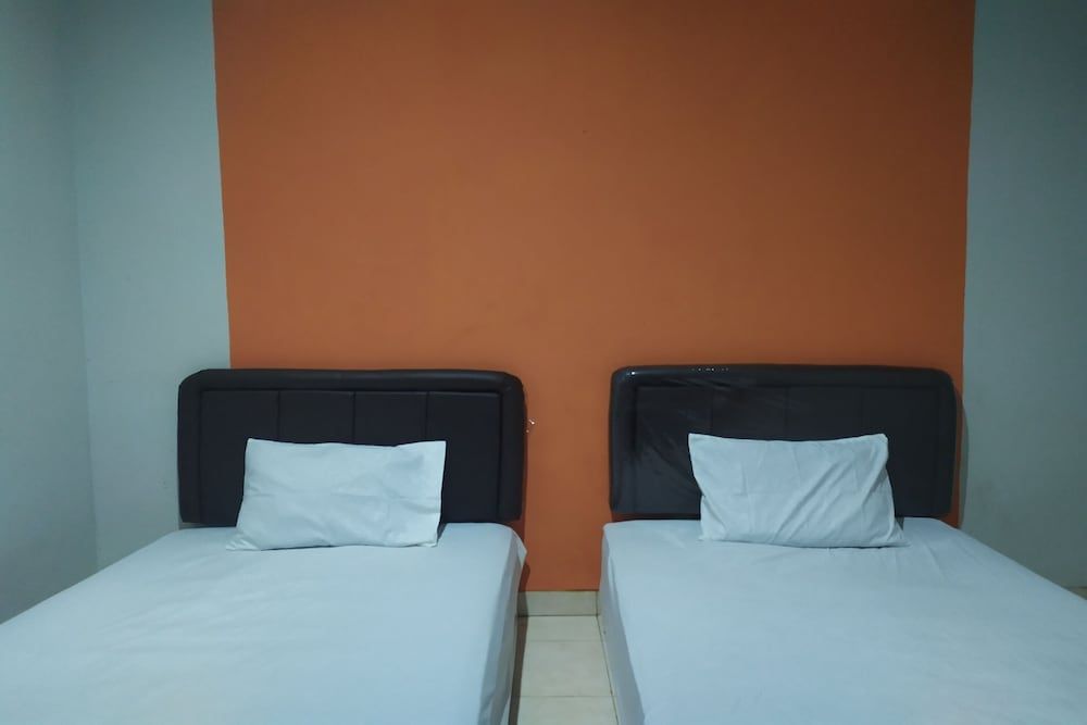 OYO 2654 Yulia Guesthouse Near Kopi Bajawa Flores NTT Tebet Standard Twin Room 2