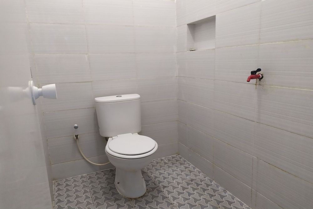 OYO 2654 Yulia Guesthouse Near Kopi Bajawa Flores NTT Tebet Standard Twin Room 6