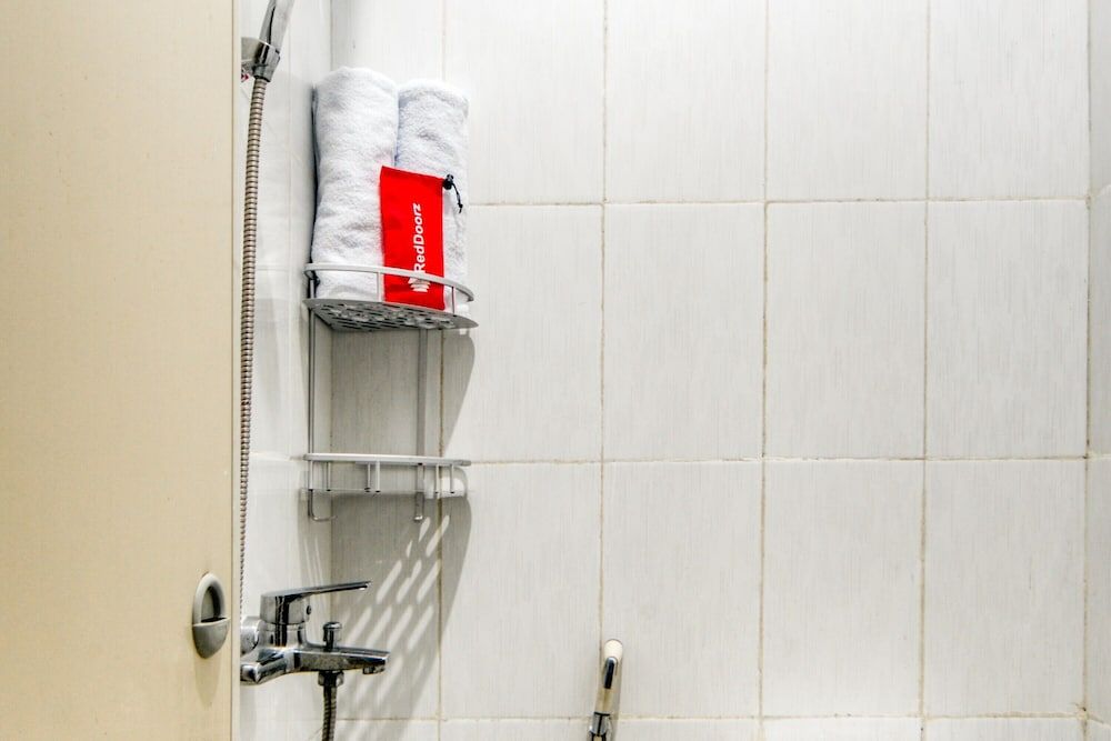 undefined RedDoorz near Graha Cijantung Mall 5