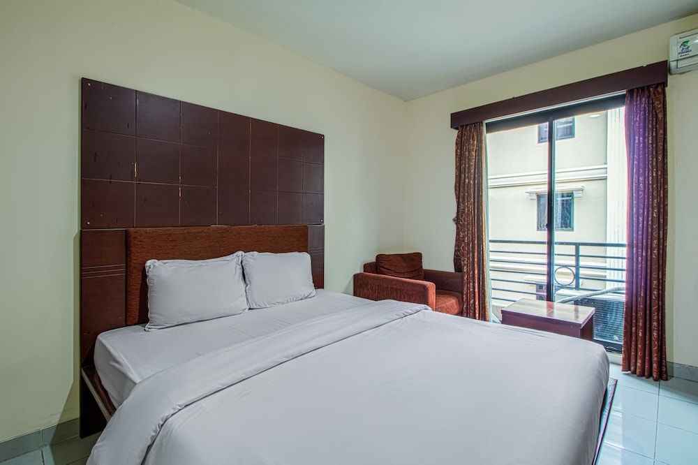 undefined Plaza 68 Residence 2