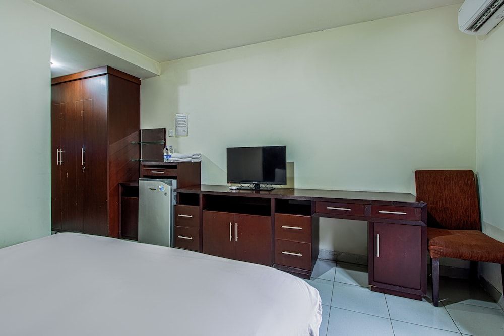 Plaza 68 Residence Suite 5