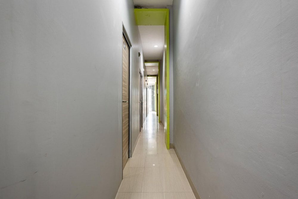 undefined RedDoorz near Tanjung Duren 2 4