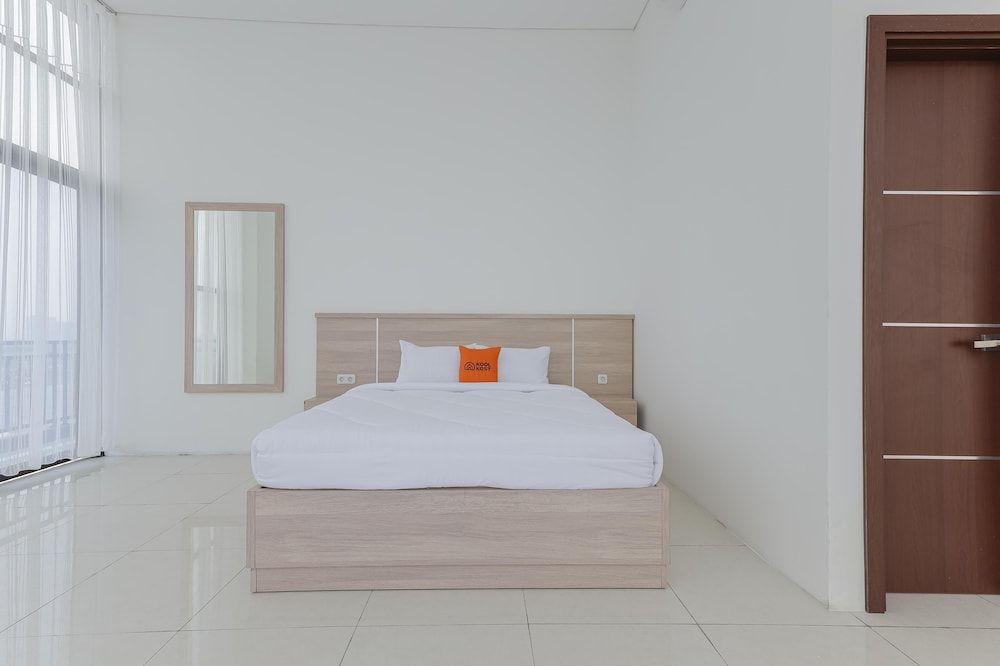 KoolKost near Gandaria City Mall Studio Suite 4