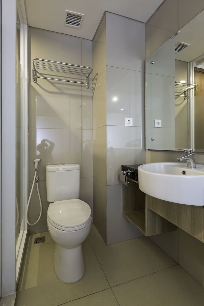 undefined Kartika One Hotel Jakarta 4