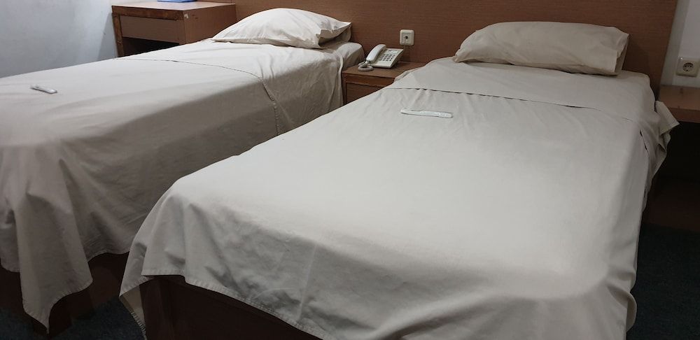 Wir Hotel Deluxe Twin Room