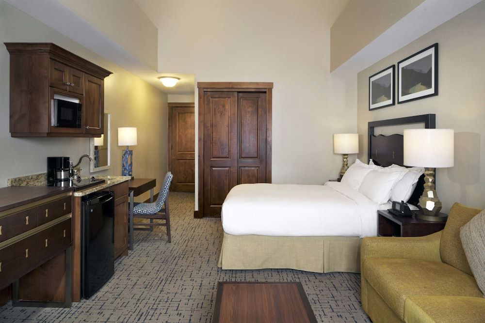 Studio, 1 Queen Bed with Sofa bed, Fireplace