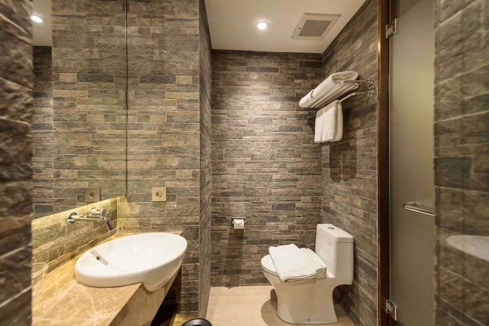 Ashley Tang Menteng Jakarta Superior Queen Room 9