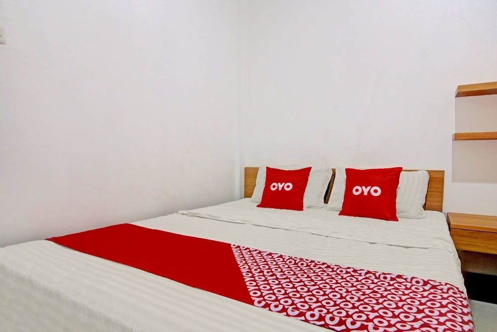 Capital O 90432 Family Residence Near SCBD, Ciwalk, Mall Casablanca Deluxe Double Room 3