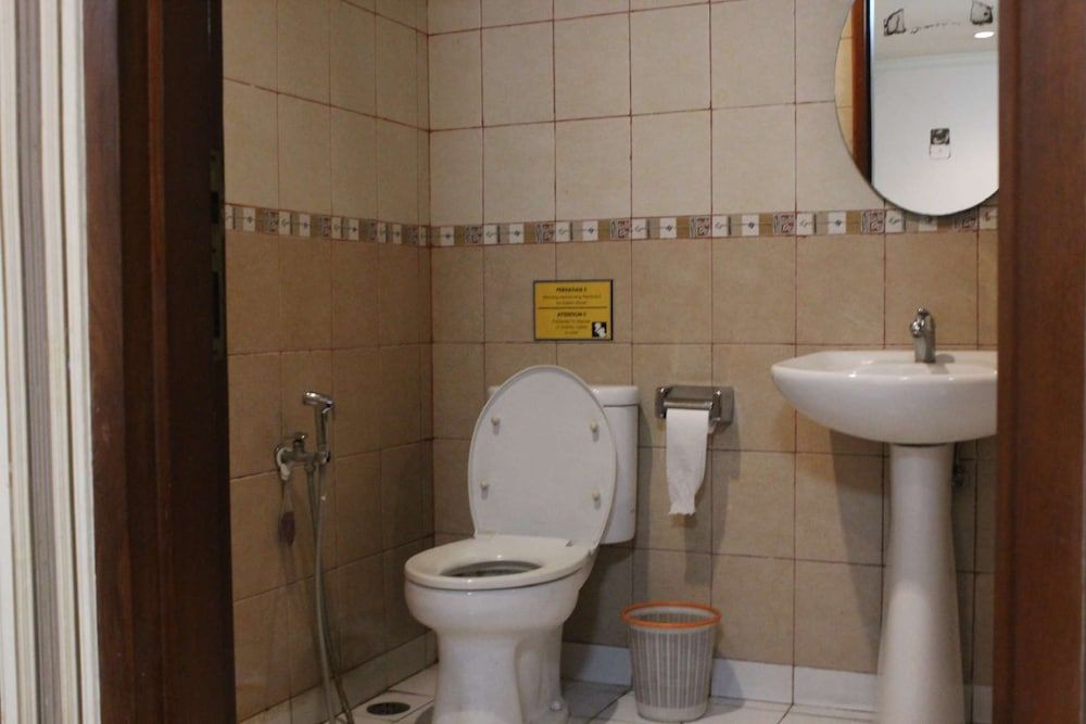 undefined 678 Hotel Cawang by Cocotel 9