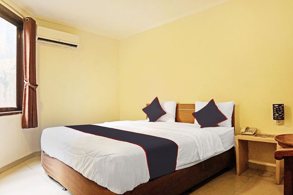 Collection O 91409 Hotel Fiducia Otista 153 - 157 Standard Double Room 4