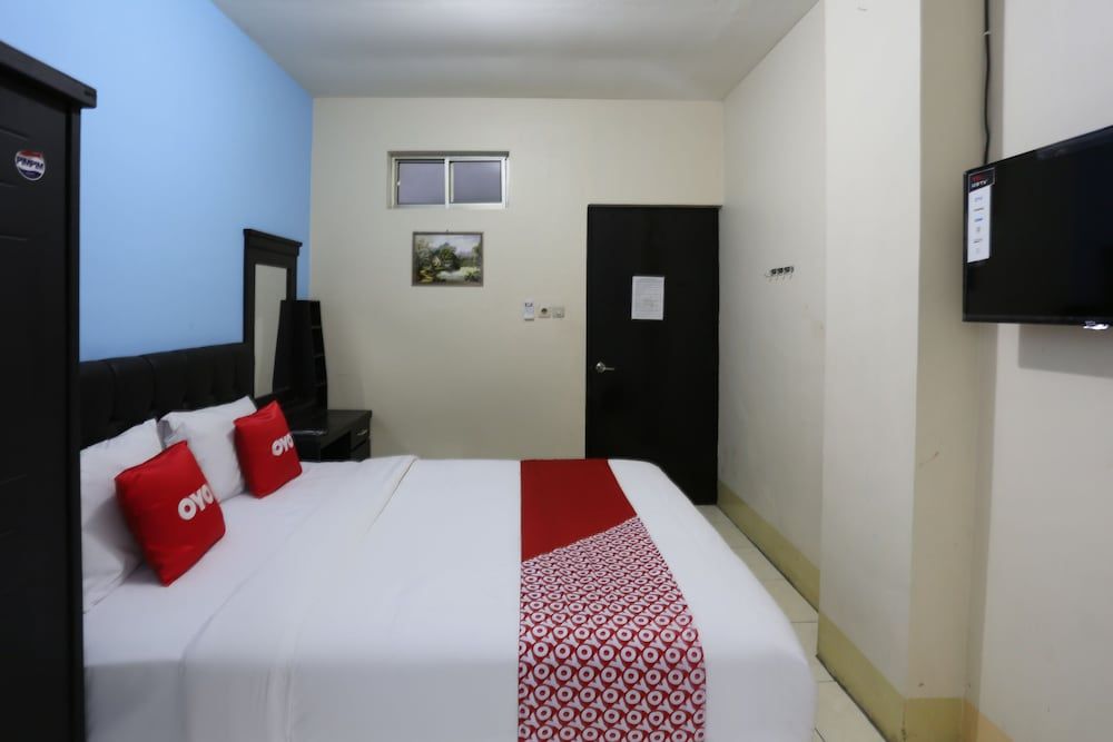 undefined OYO 3865 Wisma Niaga 9