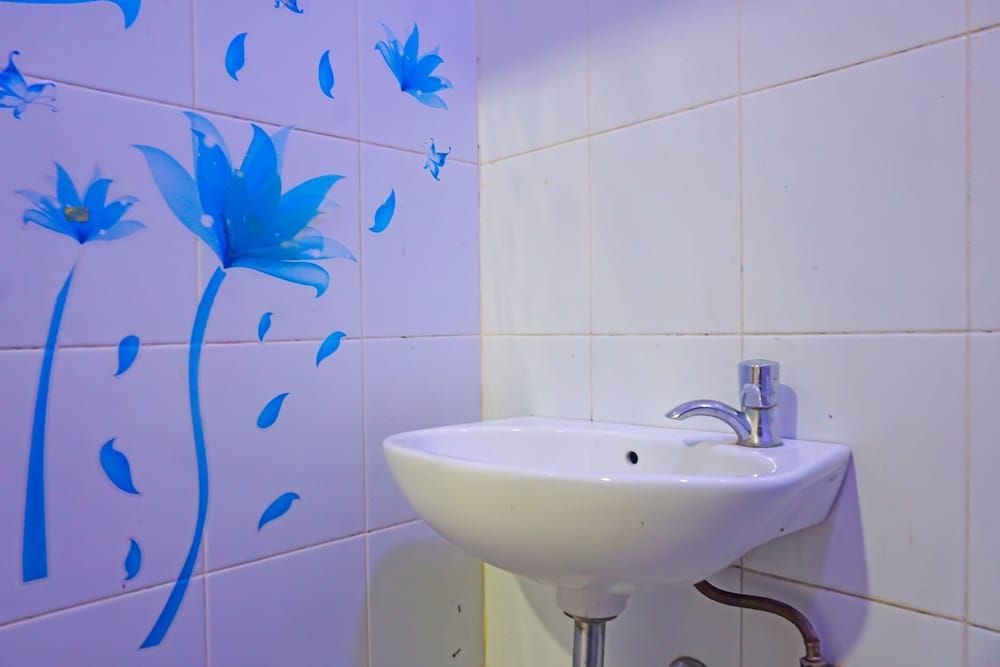 Capital O 92180 Orange Garden 47 Near Lapangan Bulutangkis Parahyangan Taman Sari Standard Double Room 11