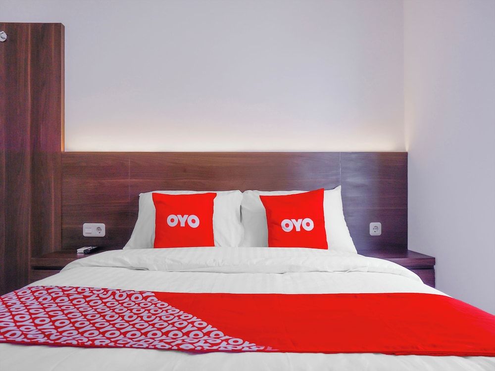 Super OYO 90115 Near Pasar Baru Standard Double Room 14