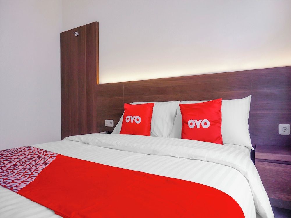 Super OYO 90115 Near Pasar Baru Standard Double Room 11