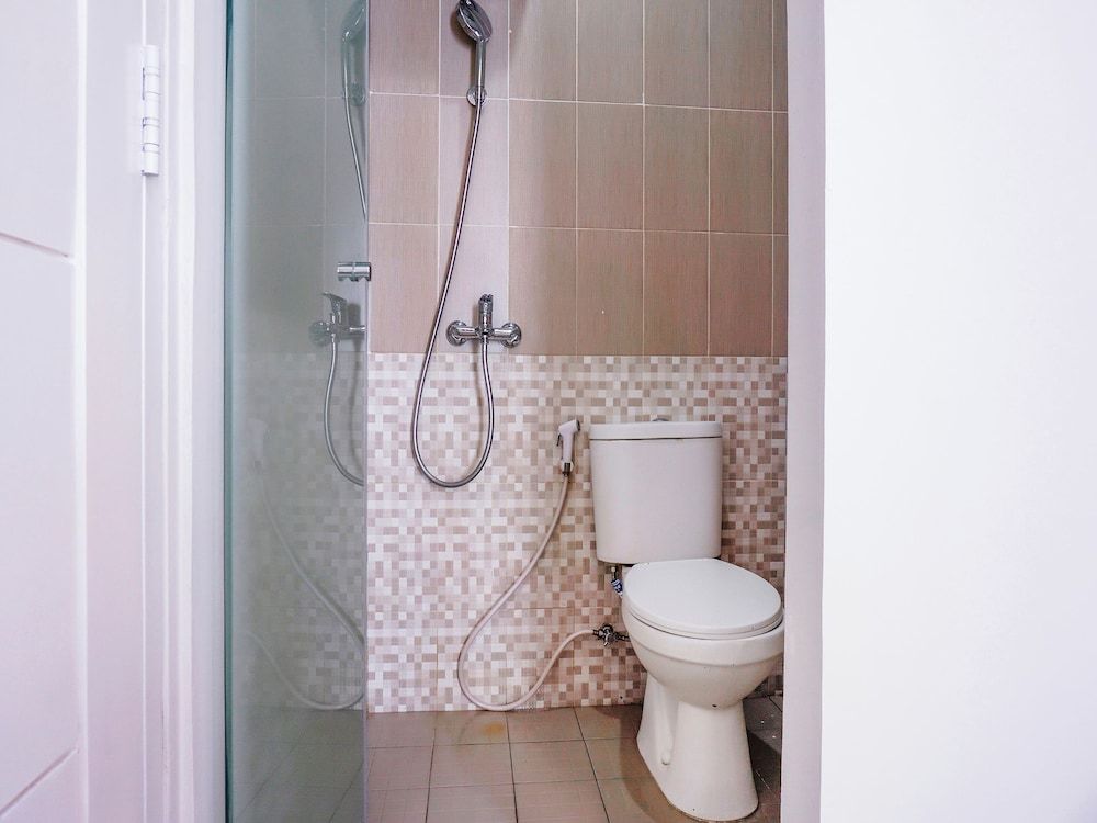 Super OYO 90115 Near Pasar Baru Standard Double Room 16