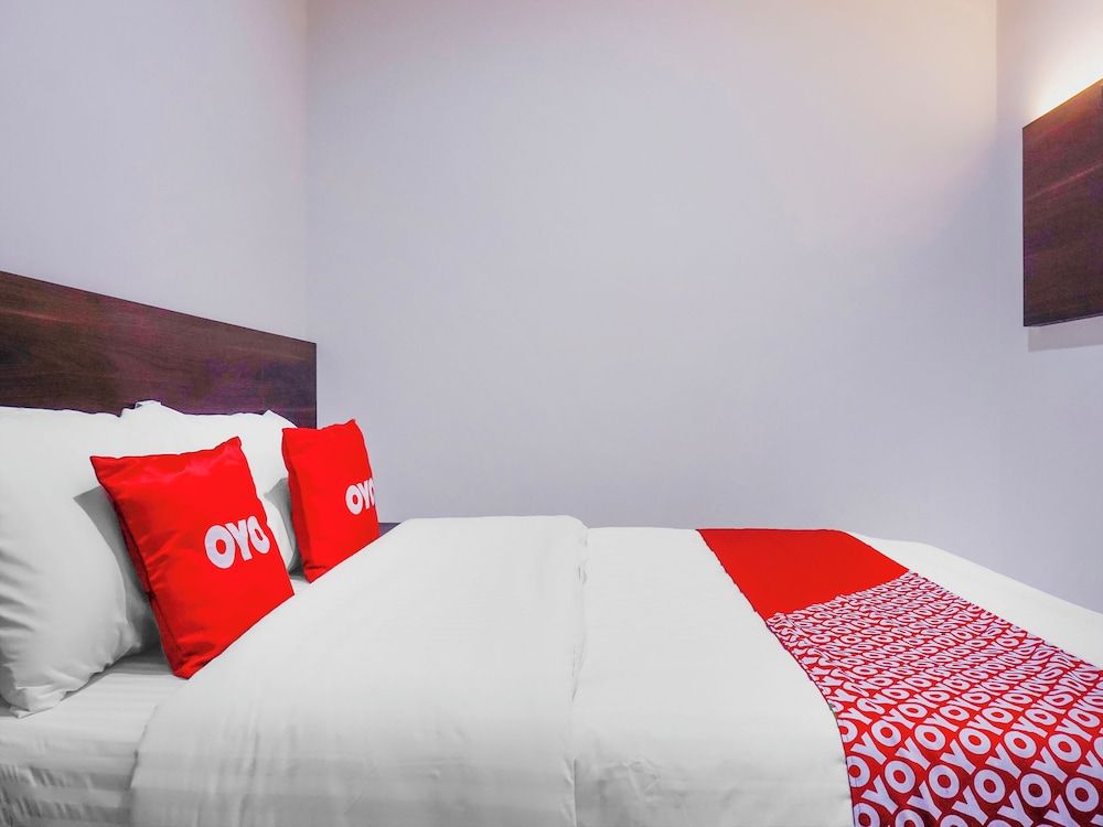 Super OYO 90115 Near Pasar Baru Standard Double Room 3