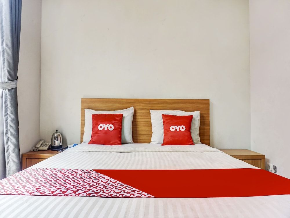 Super OYO Capital O 91140 Ayodya Kebon Jeruk Deluxe Double Room 7