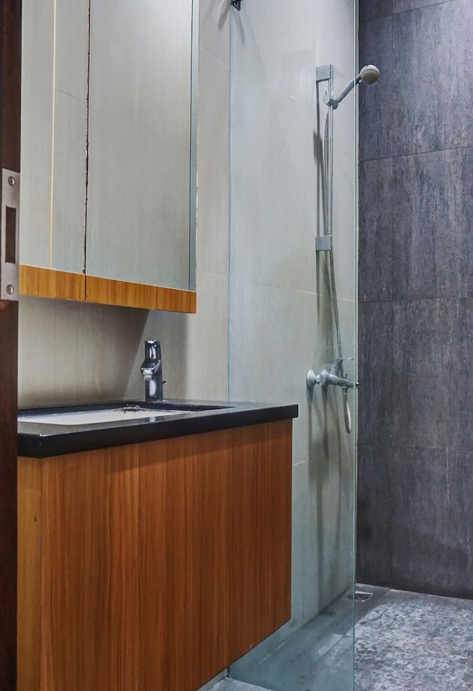 Capital O 91140 Ayodya Kebon Jeruk Standard Double Room 11