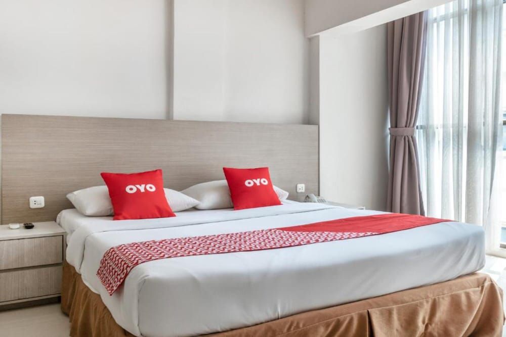 OYO 3811 Best Inn Hotel Deluxe Double Room 2