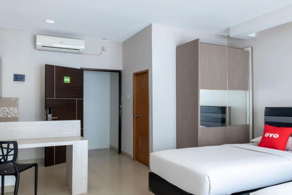 undefined OYO 3811 Best Inn Hotel 7