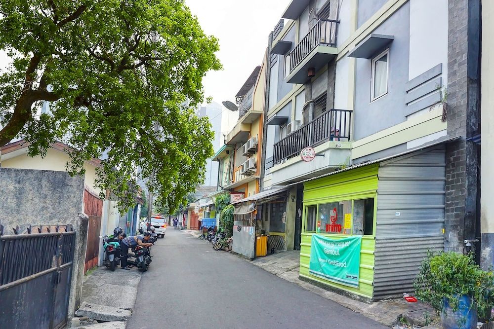 undefined OYO 91257 Royani Residence 3