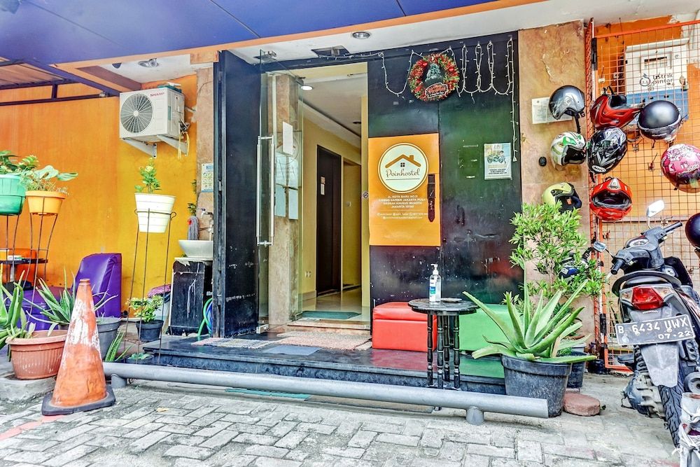 undefined Super OYO 90692 Point Hostel 5