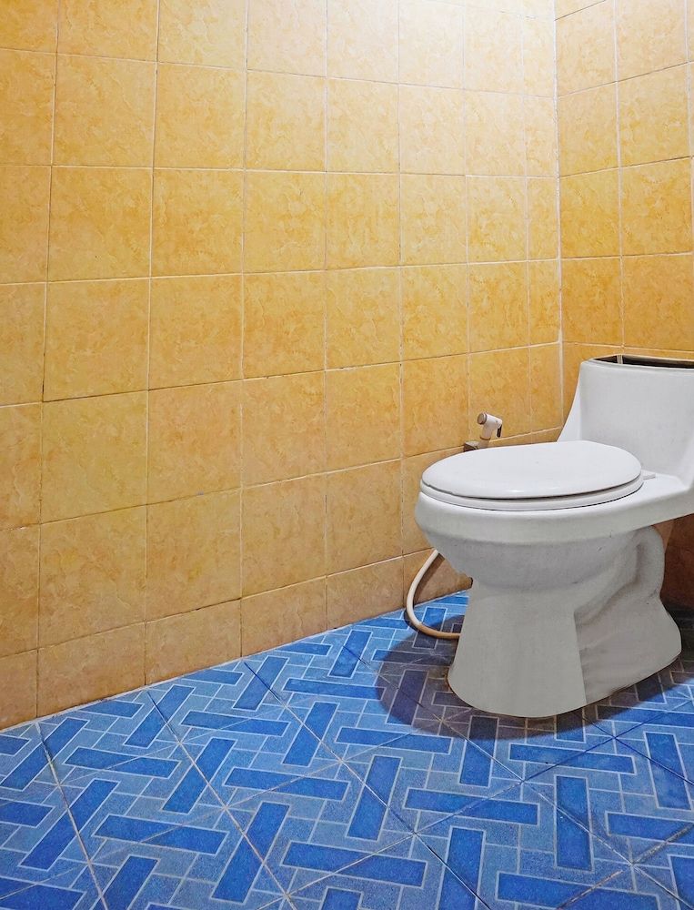 OYO 91553 Lautze Raya Residence Near Vihara Tunggal Dharma Standard Double Room 13