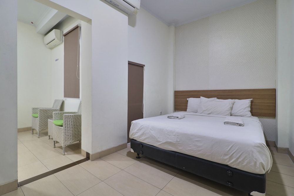 undefined Aranis Hotel 5