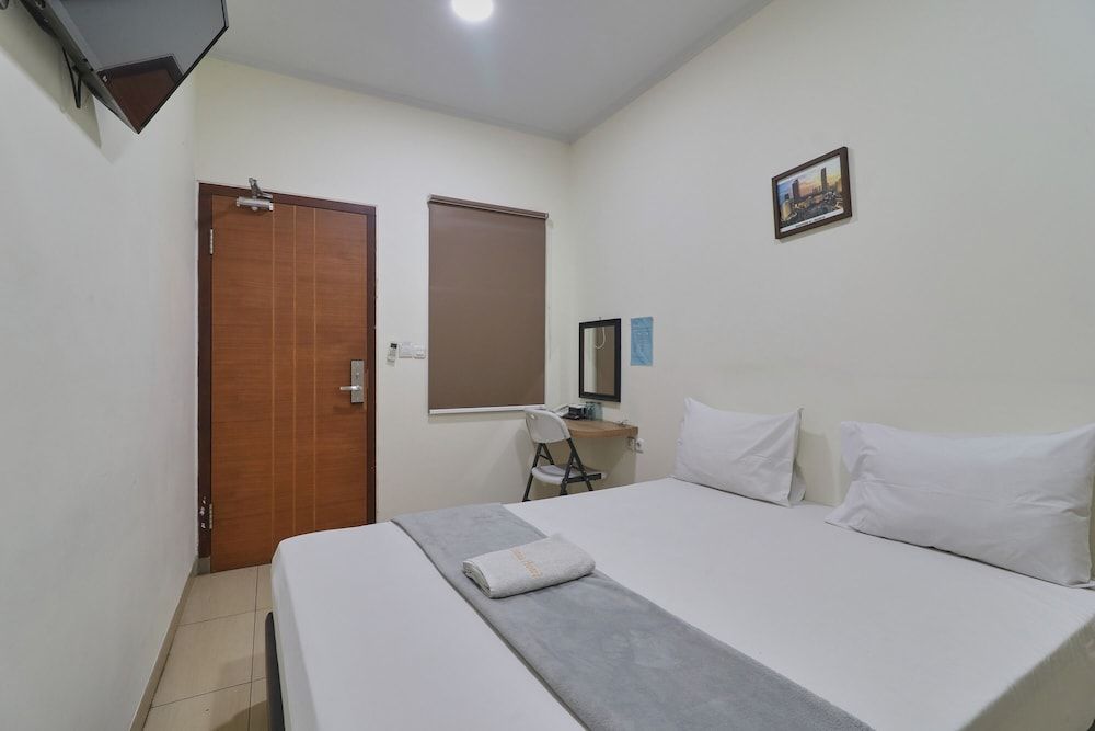 Aranis Hotel Standard Room 3