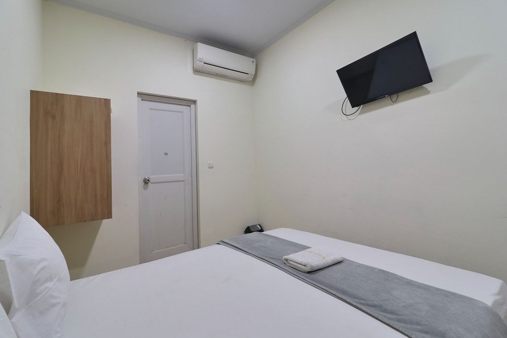 Aranis Hotel Standard Room 2