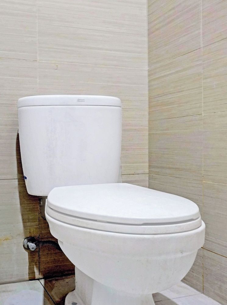 OYO 90738 Griya Dara Near Swimming Pool Essence Dharmawangsa JAKARTA Standard Double Room 13