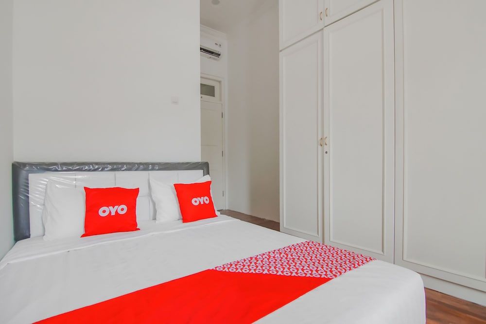 Super OYO Capital O 90342 Kemang Garden Standard Double Room 7
