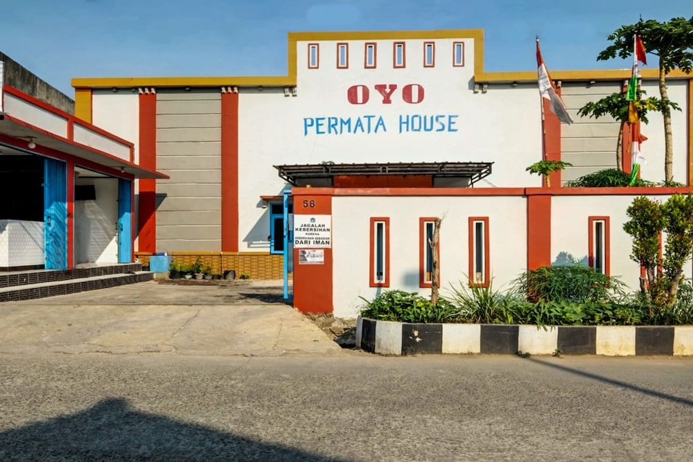 undefined OYO 3767 Permata House 6