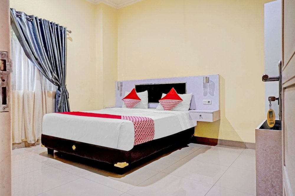 OYO 90660 Star Hotel Syariah Deluxe Double Room 15
