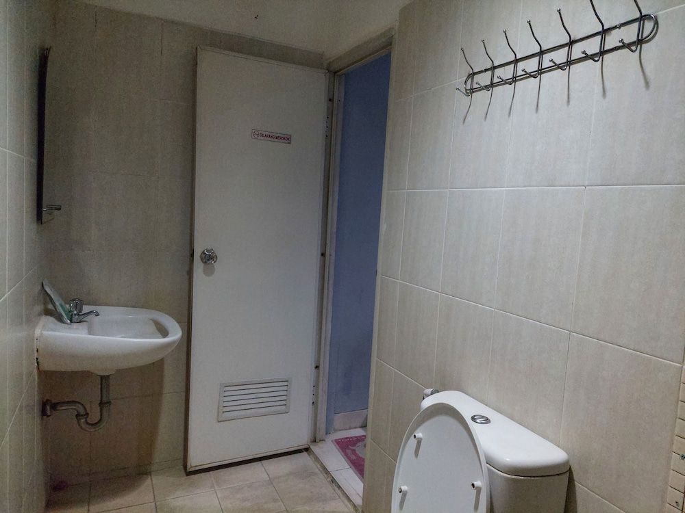 Pondok Seruni Kemanggisan Jakarta Deluxe Room 9