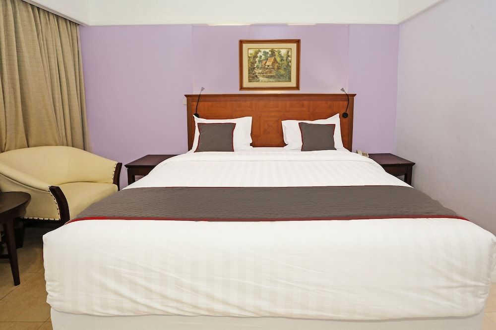 Collection O 91898 Series Hotel Kuningan Basic Suite 6