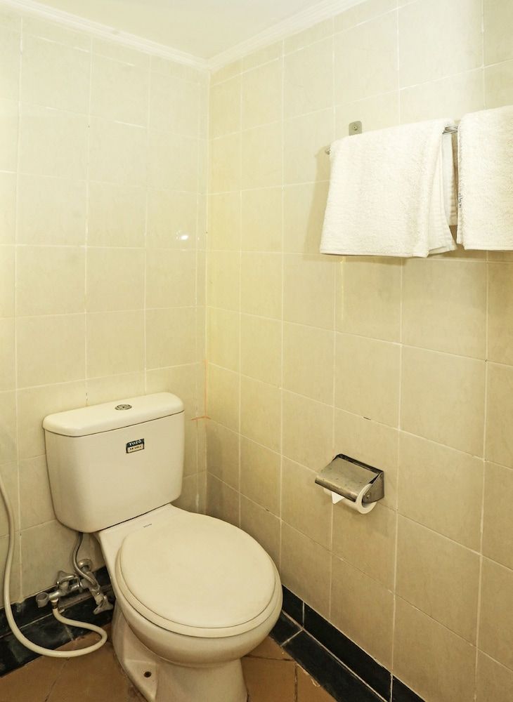 Collection O 91898 Series Hotel Kuningan Basic Suite 8