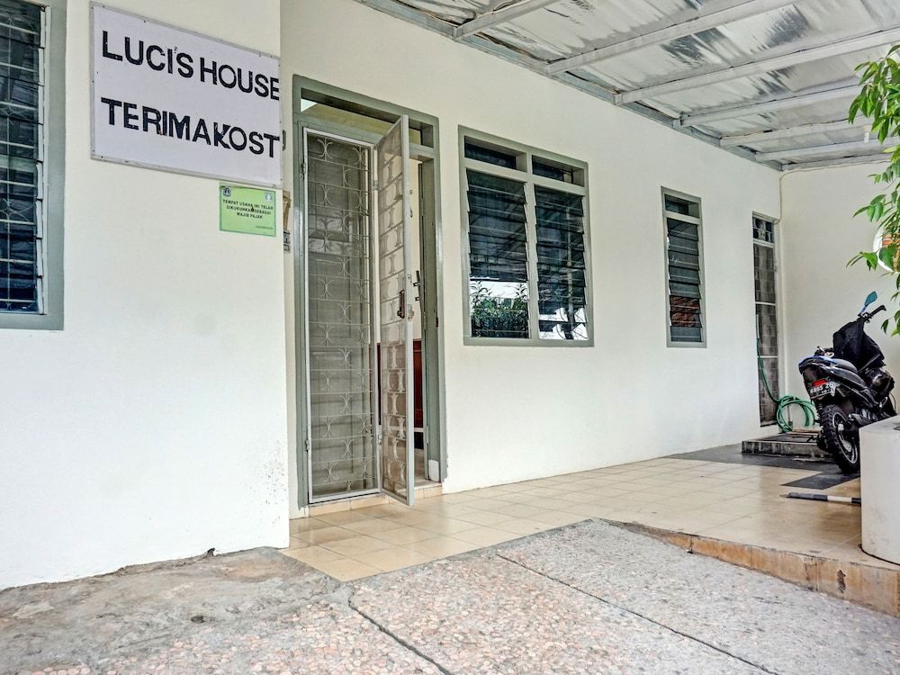 undefined OYO 91658 Lucis House 5