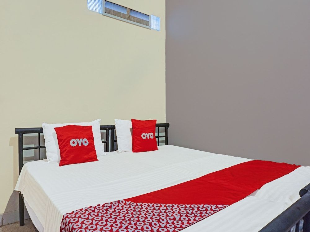 OYO 91658 Lucis House Standard Double Room 8