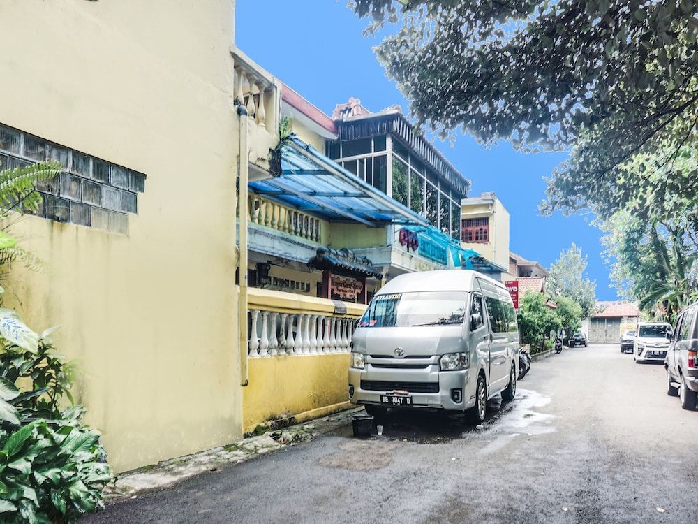 undefined OYO 2256 Danysa Guesthouse Syariah