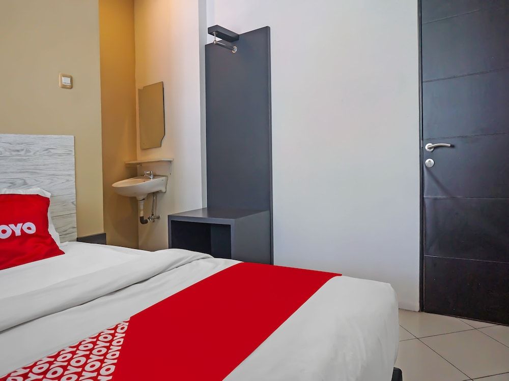 undefined OYO 92150 One 2 Residence 9