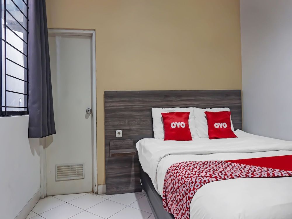 OYO 92150 One 2 Residence Standard Double Room 11