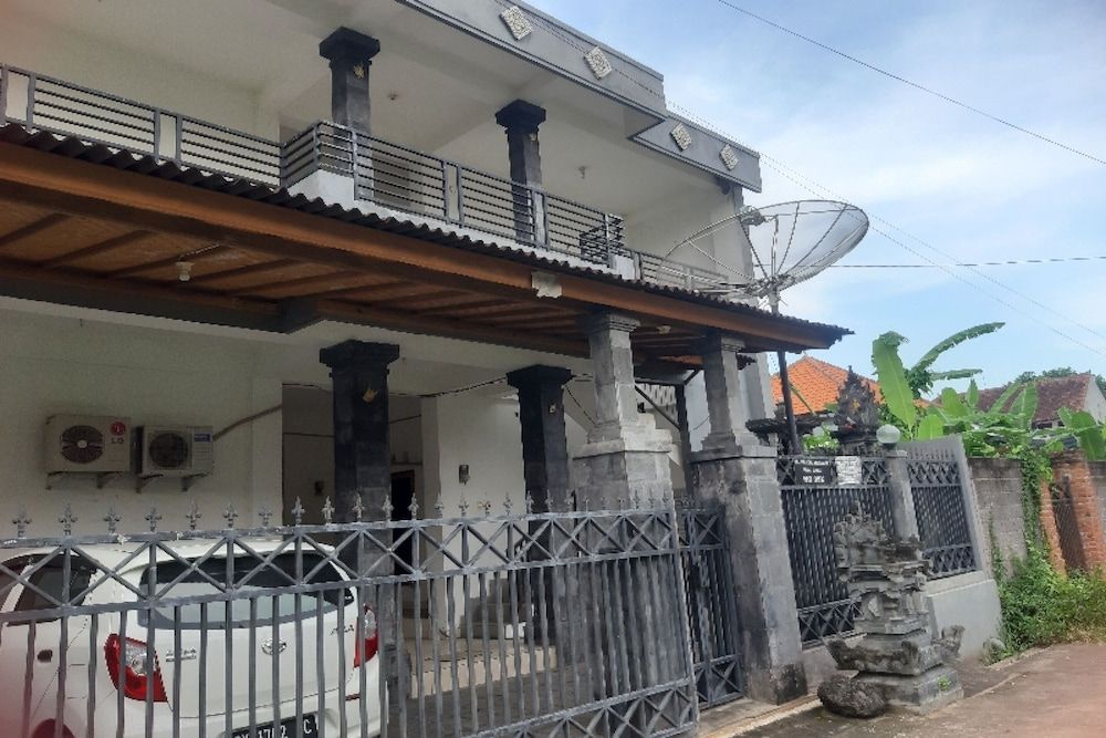 undefined OYO 92150 One 2 Residence 2